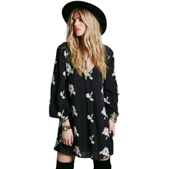 Free People Emma Austin Swing Trapeze Dress Black Embroidered Long Sleeve Size S - Picture 5 of 16